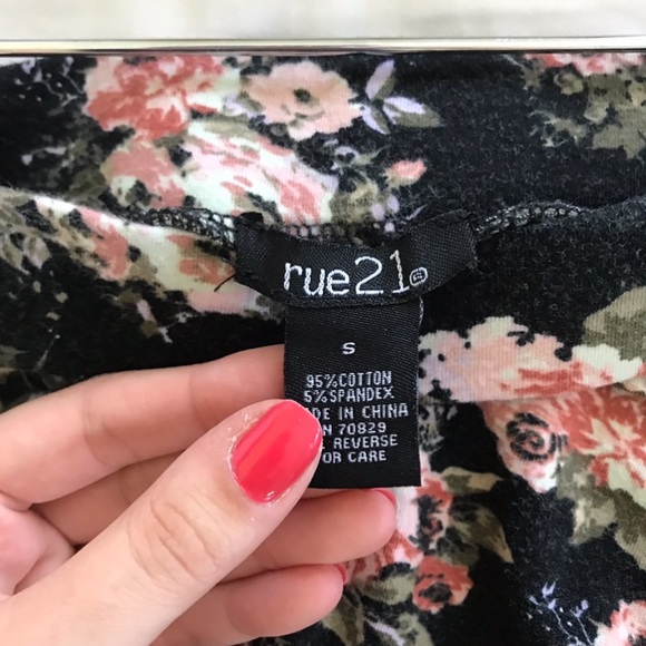 FLORAL HIGH WAISTED SKATER SKIRT - Picture 6 of 6